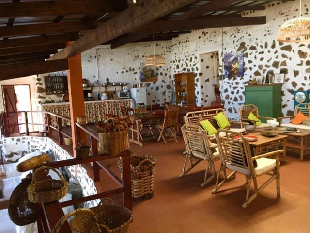 Dragos Del Mar , Espacio Natural ลาโอโรตาวา ภายนอก รูปภาพ